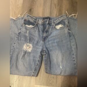 Distressed Aero Mom Jean